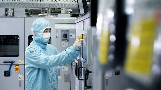 Semiconductor Jobs Up 15% in 8 Years, New Hires Down 22%