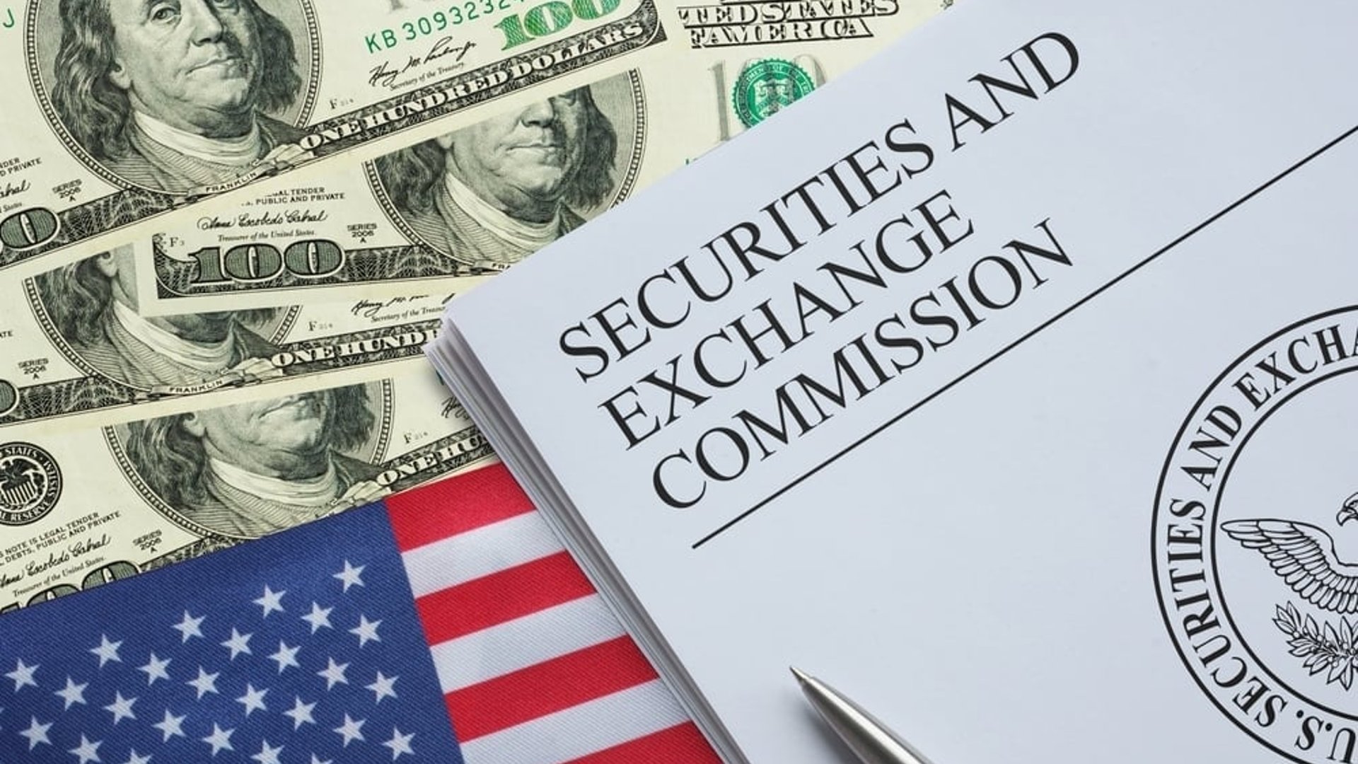 SEC Wants to Interview Guggenheim Staff as Probe of Mark Walter's Empire Widens