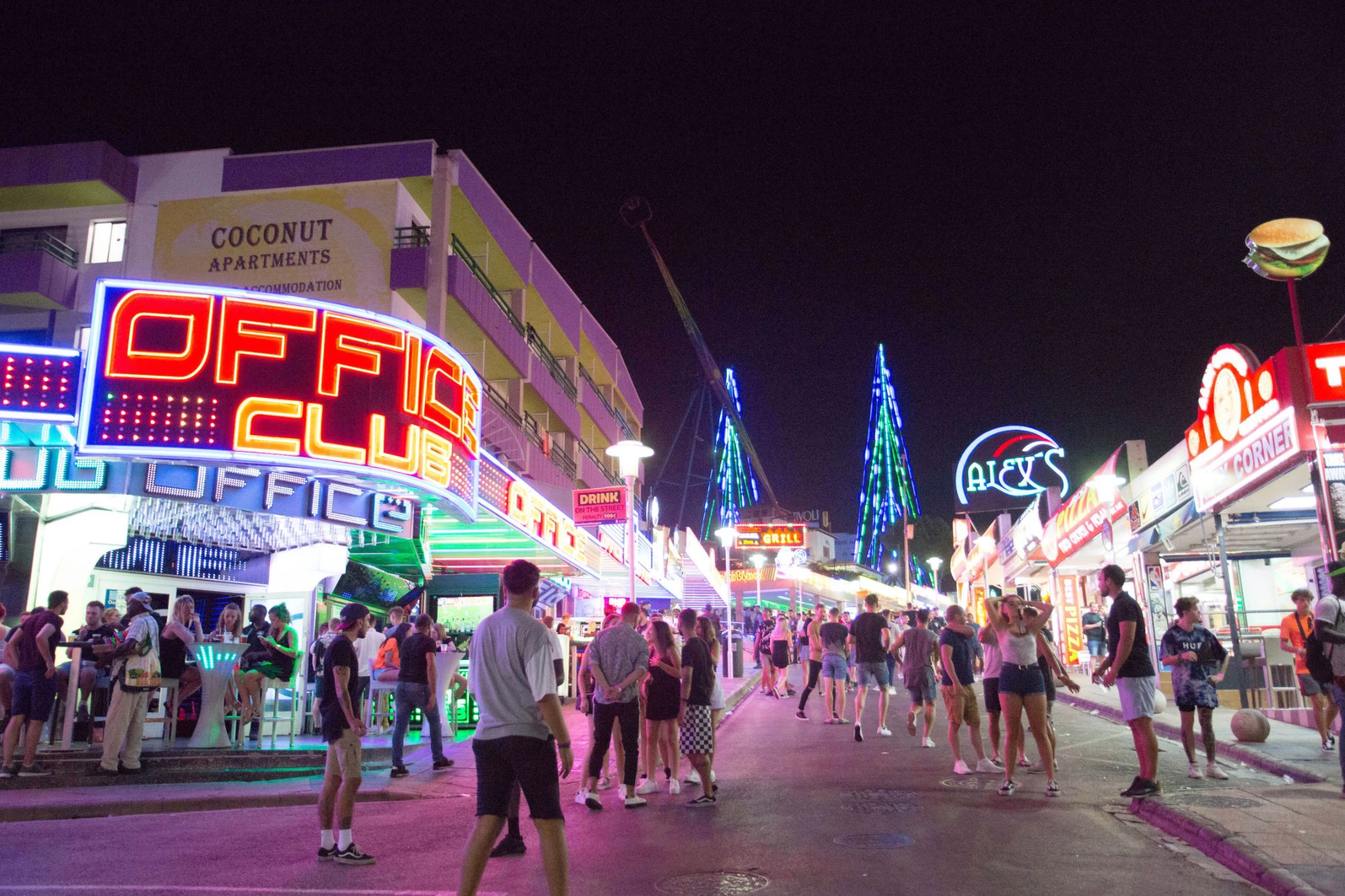 Brit, 43, arrested for attempted murder after ‘stabbing tourist, 21, in chest’ following row outside Magaluf nightclub