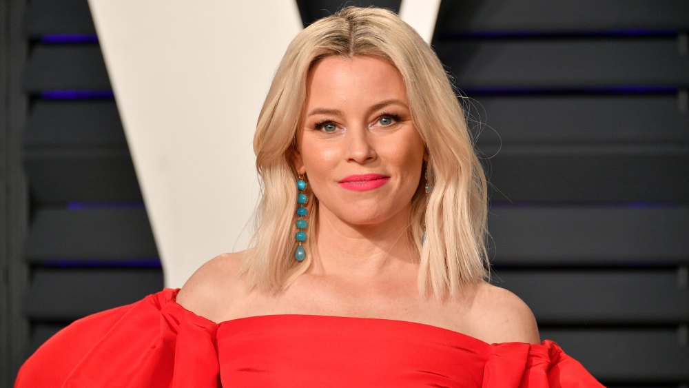 Elizabeth Banks' Rich Mom Sweater Nailed Fall 2026's Hottest Neutral Color Trend