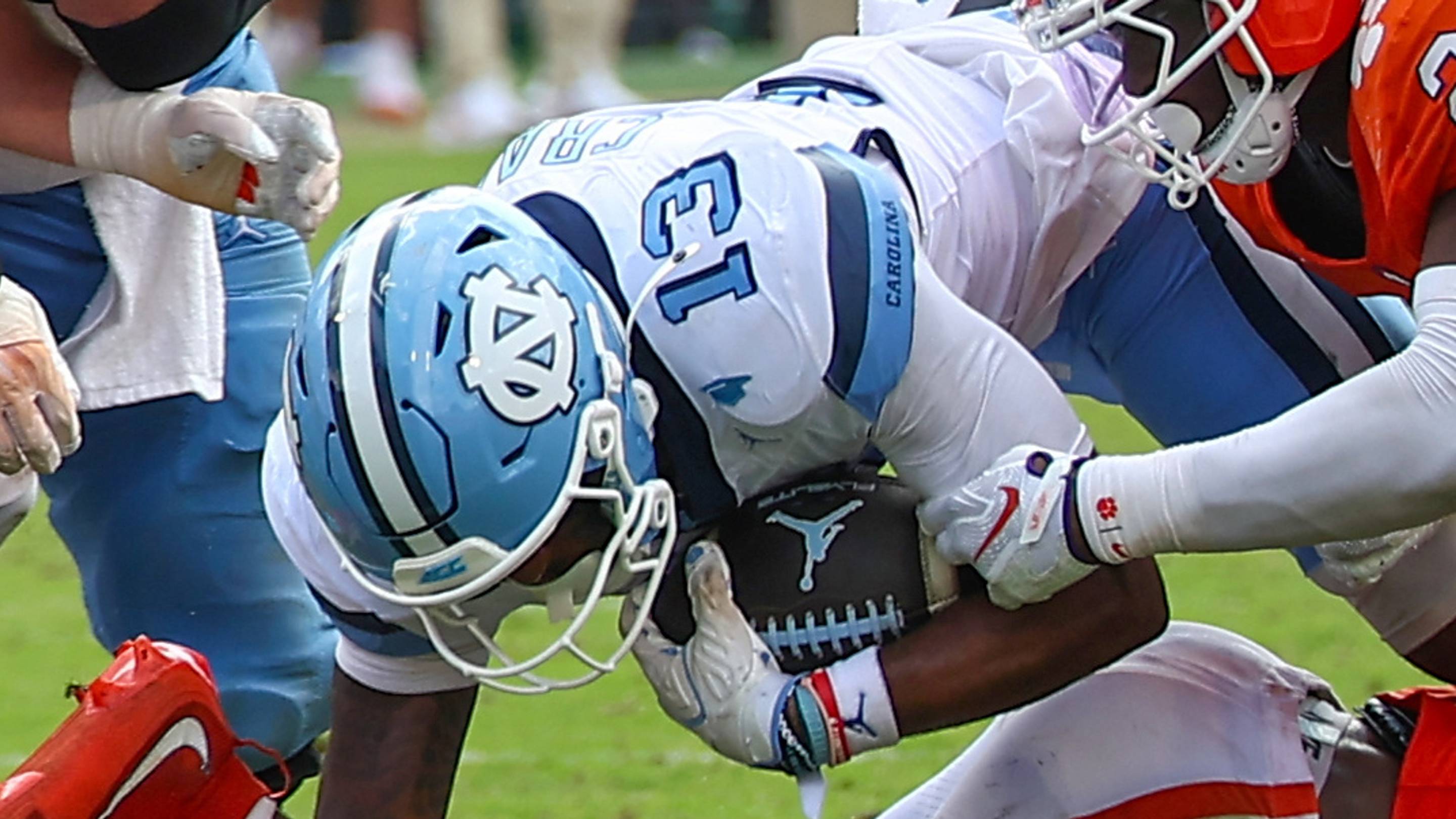 UNC Stock Report: 3 Players Rising, Falling After Week 3