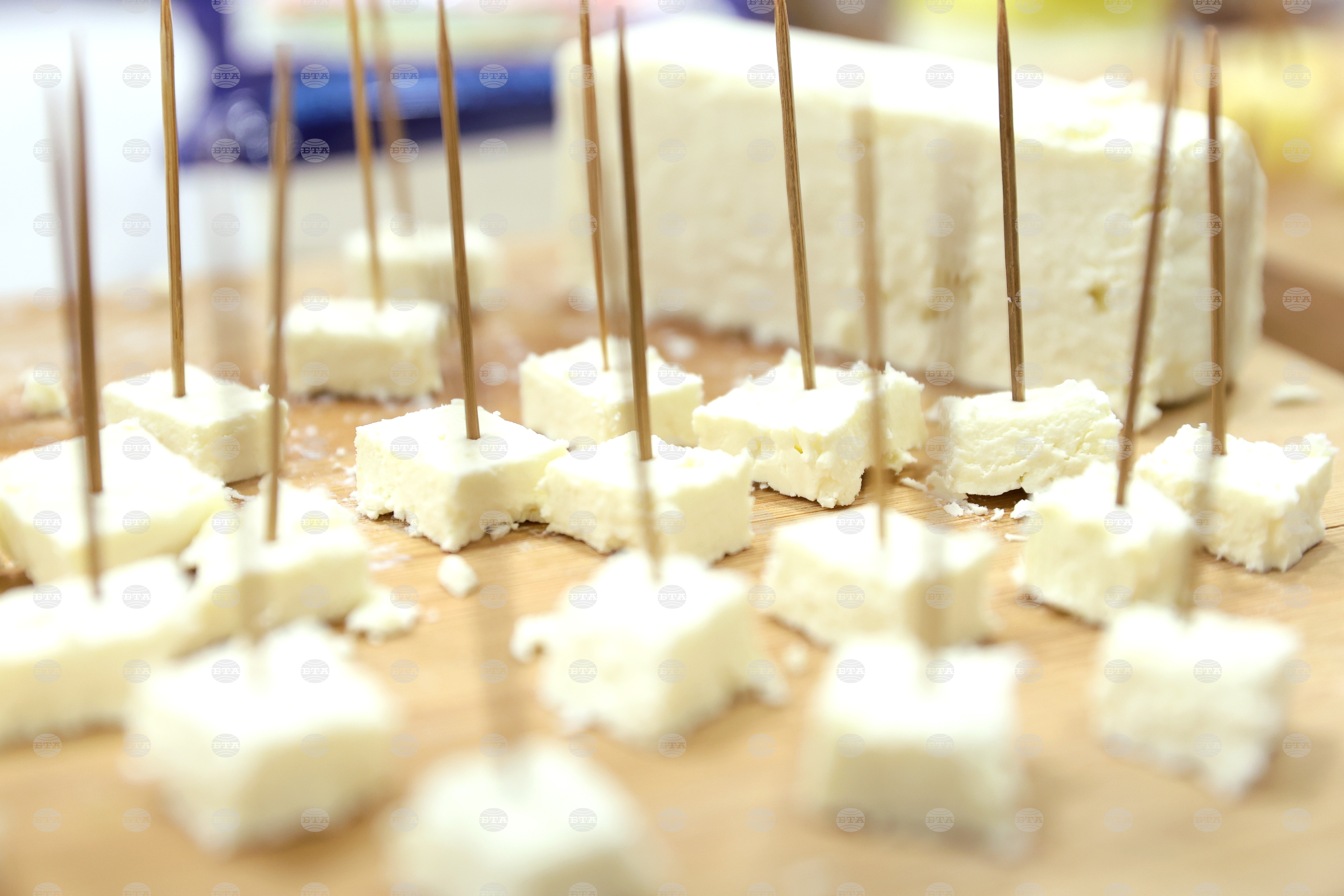 Bulgarian Chefs Demonstrate Bulgarian Style Baked Cheese at International Gastronomy Festival in Edirne