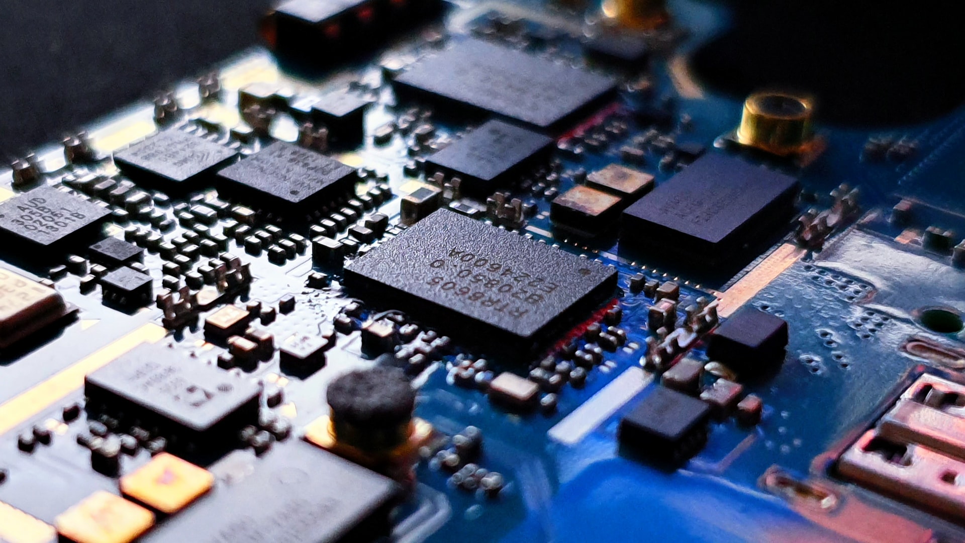 Nordson’s (NDSN) New Vantage XL Addresses Increasing Advanced Semiconductor Packaging Demand
