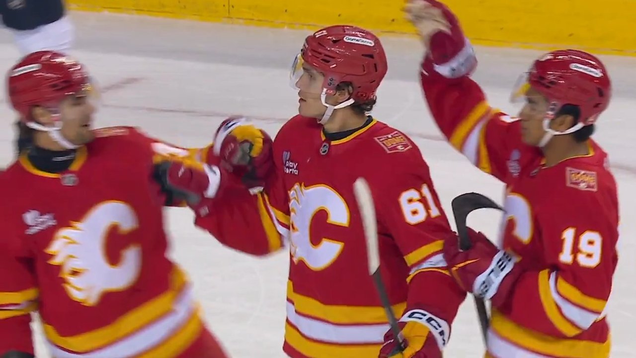 Suniev snipes shot from slot to get Flames on the board vs. Kraken
