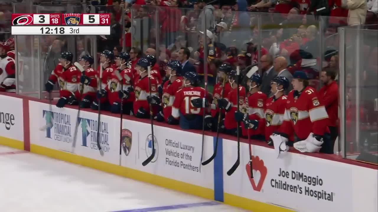 Panthers’ Tkachuk completes Gordie Howe hat trick vs. Hurricanes