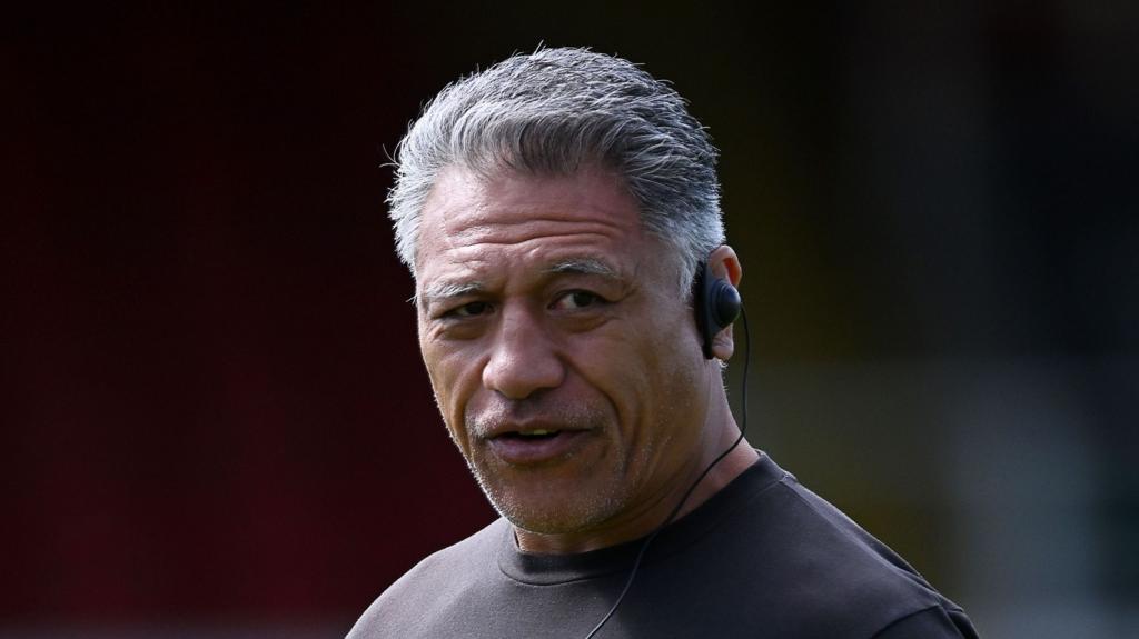 Tiatia in talks over new Dragons deal
