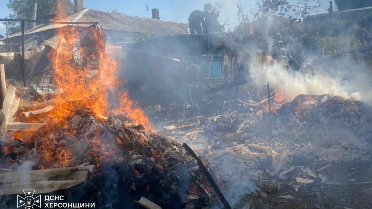 Enemy shells Kherson region, wounding 7