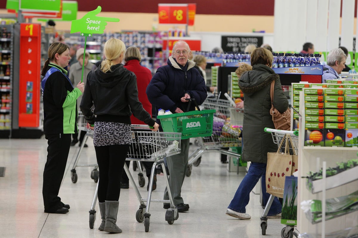 Household spending power hits six-month low – supermarket