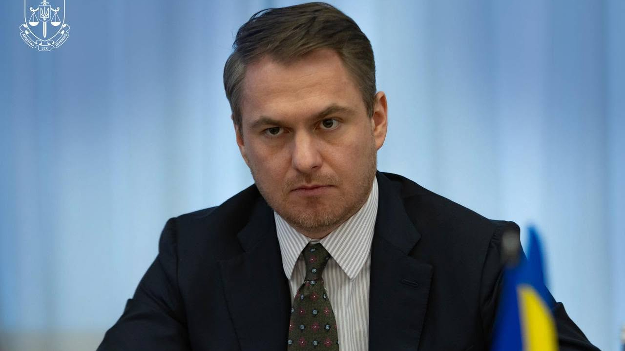Ukraine's sacked prosecutor general Kravchenko still missing from work days after his official trip ended