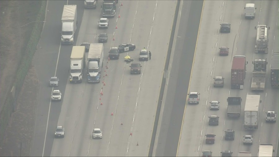 2 fatal crashes occur on same Southern California freeway within less than 2 miles