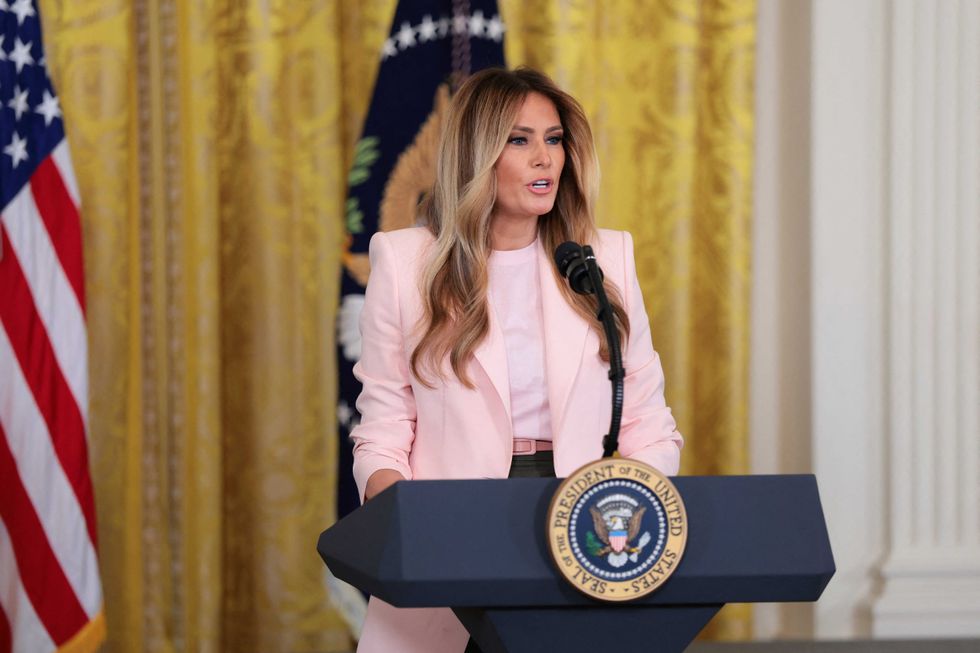 Melania rebuffs Trump’s media blackout
