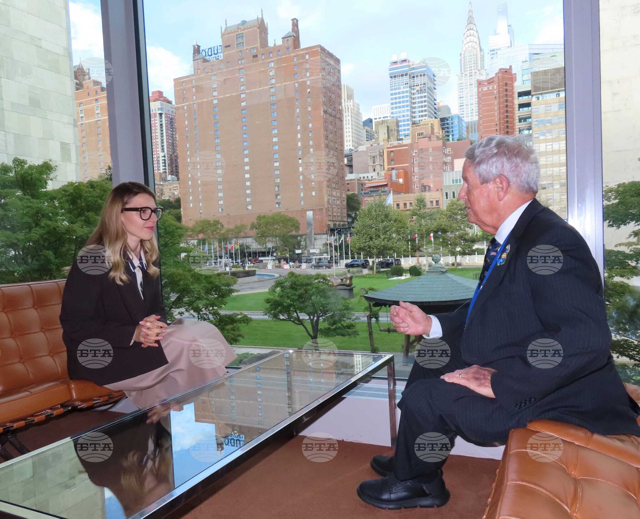 Bulgaria's Foreign Minister Petrova Confers with US Congressman Wilson