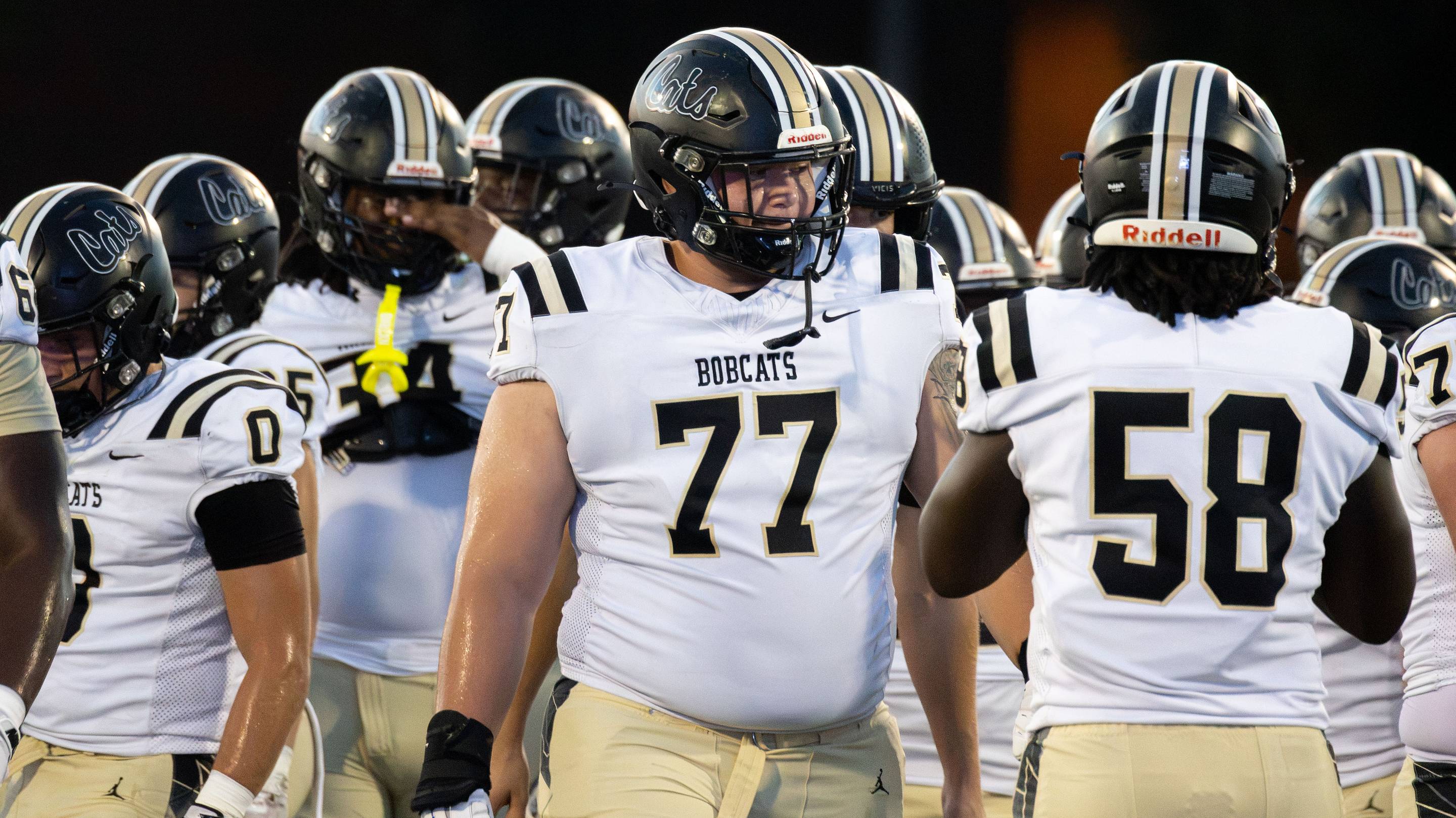 Buchholz Rallies From 14 Down, Stuns Jesuit 20-17 on Last-Second Field Goal