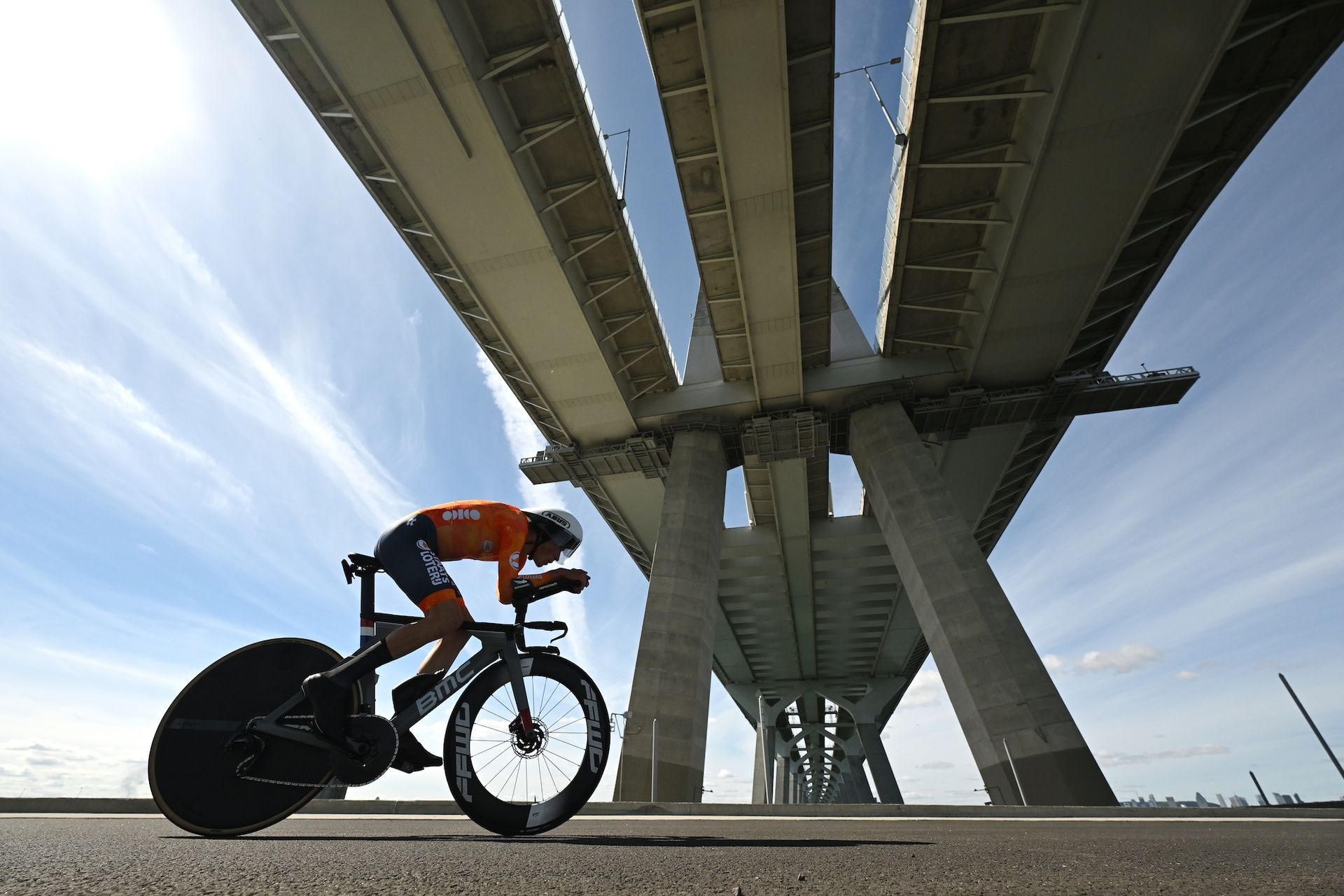 Road World Championships: Ryan Gal astonishes with under-23 men's time trial gold in Montreal
