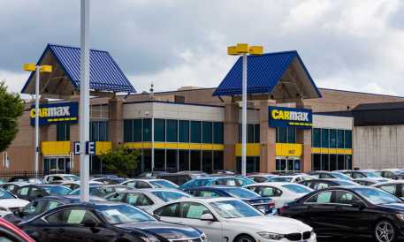 CarMax Cuts 145 Corporate Jobs in Third Layoff Round in 11 Months