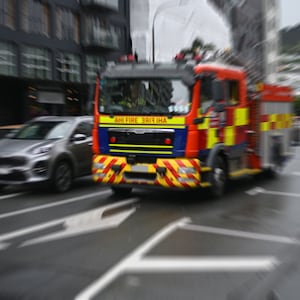 Dunedin roads closed after gas smell reported at Scenic Hotel