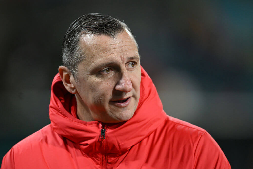 The best NWSL coach goes to the worst team. Plus: Who's calling the 2027 World Cup?