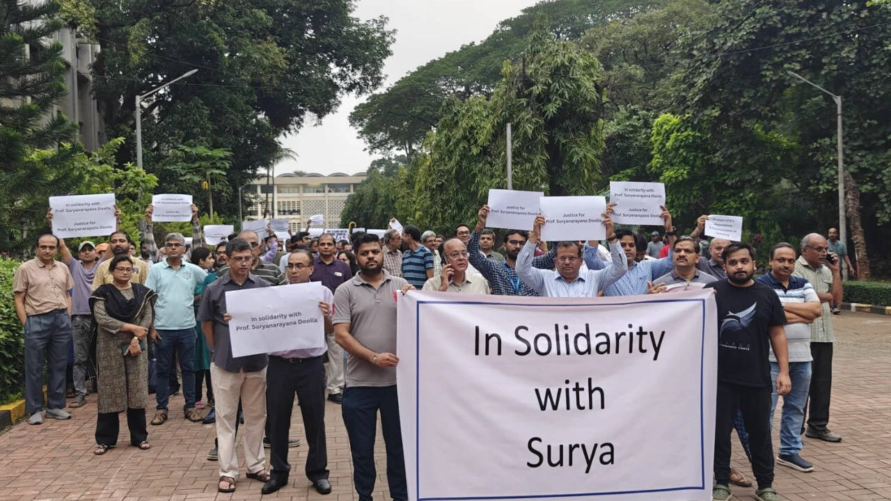 'No complaint received by SC/ST cell from Wakode': IIT-B prof on student suicide case