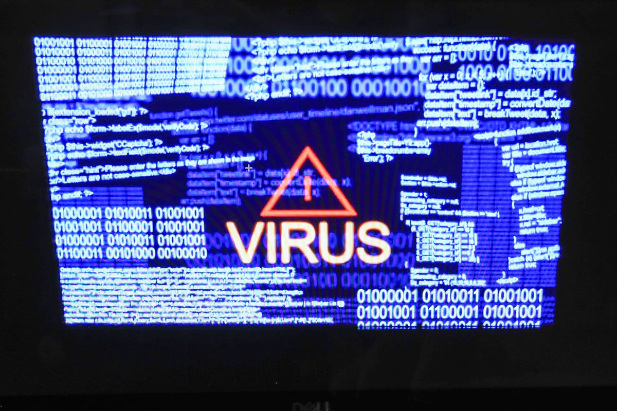 Cyber criminals hack into rival hackers’ site amid ongoing feud