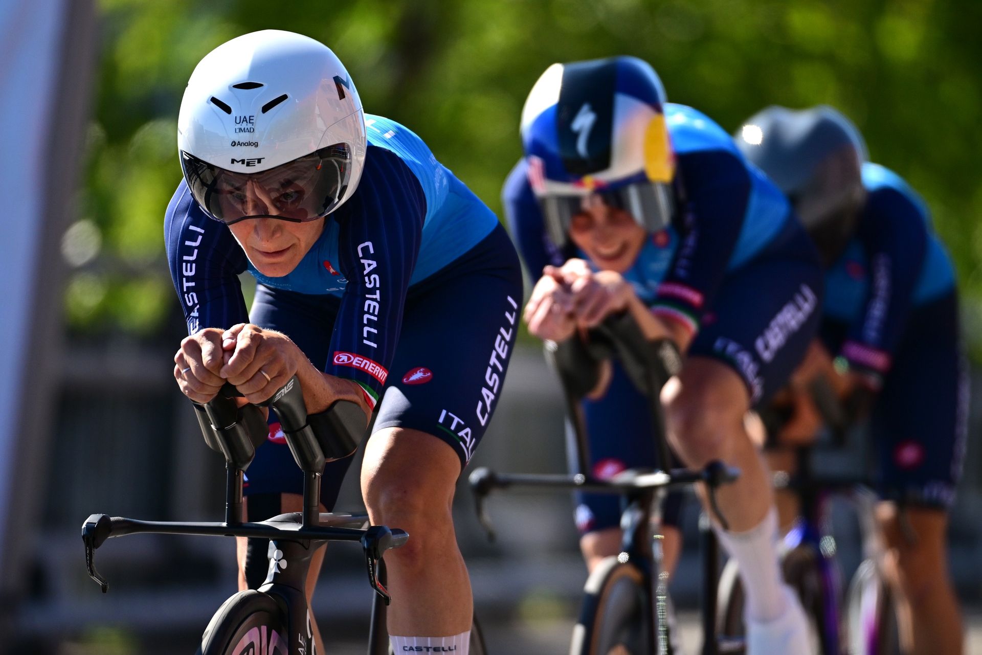 Road World Championships: Italy power to mixed relay TTT victory with huge rides from Ganna, Longo Borghini and co