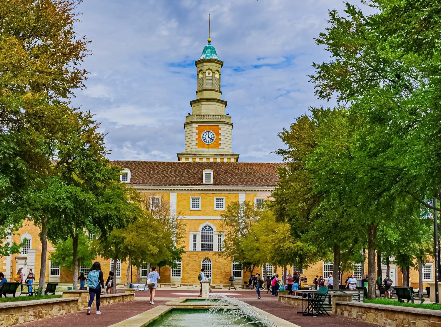 Right-wing lawmaker touts ‘another win’ as UNT removes LGBTQ webpage