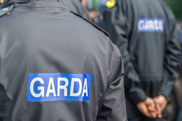 Garda manhunt underway after prisoner escapes through courthouse window in Limerick