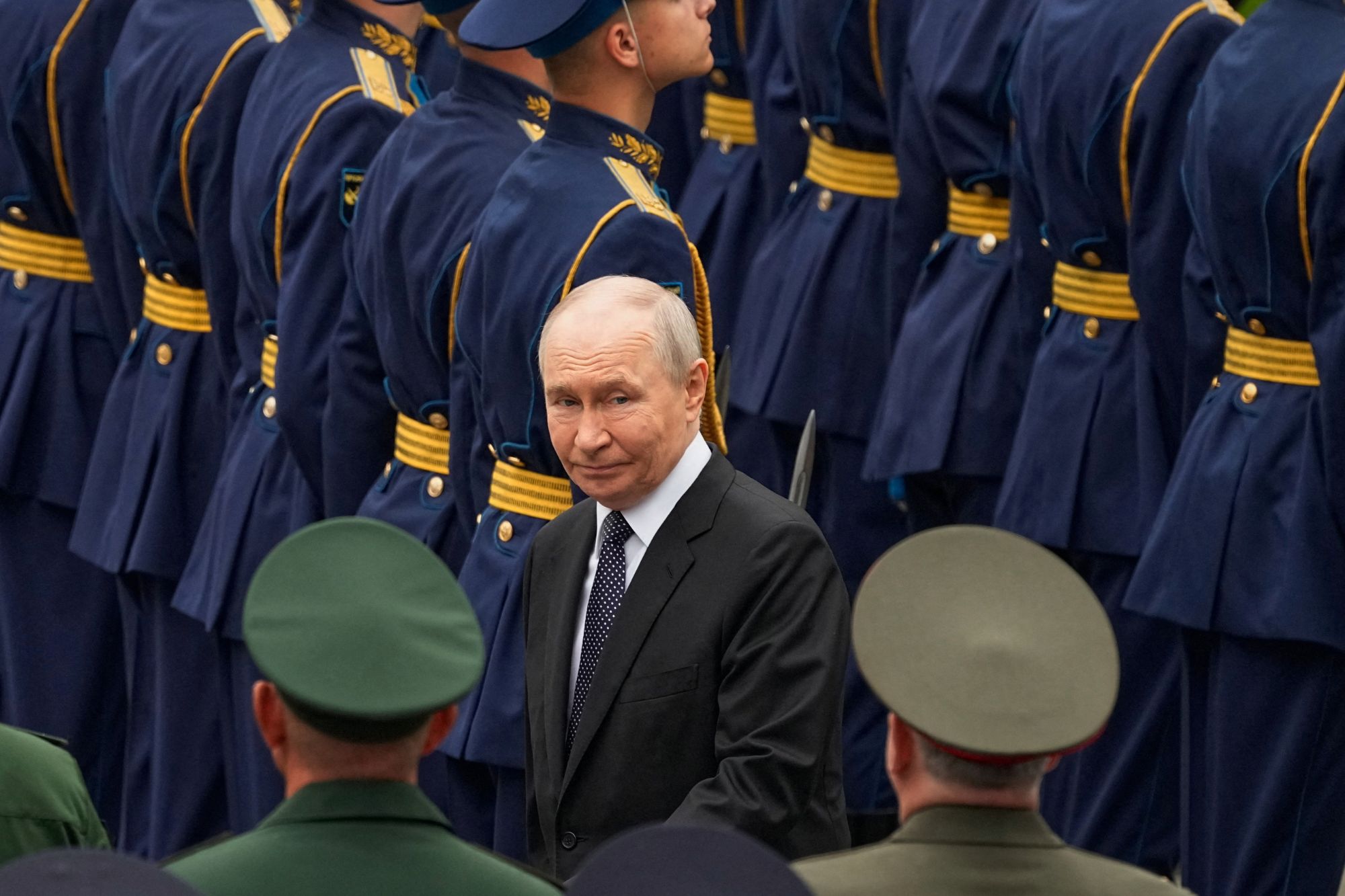 How Ukraine can stop Putin’s 800,000 troops with ‘wrecking ball’ masterplan as tyrant ‘burns through 2,000 men a day’