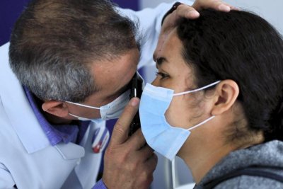 Uruguay keeps Cuban doctors program despite U.S. pressure