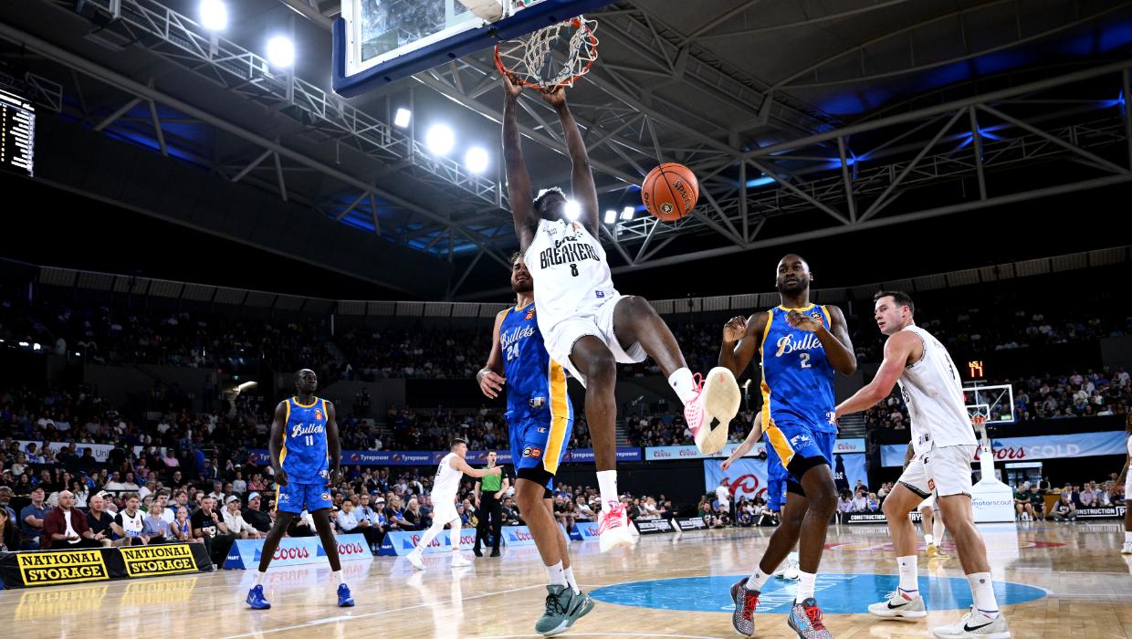 Breakers suffer first loss after throwing away lead against Bullets in Brisbane