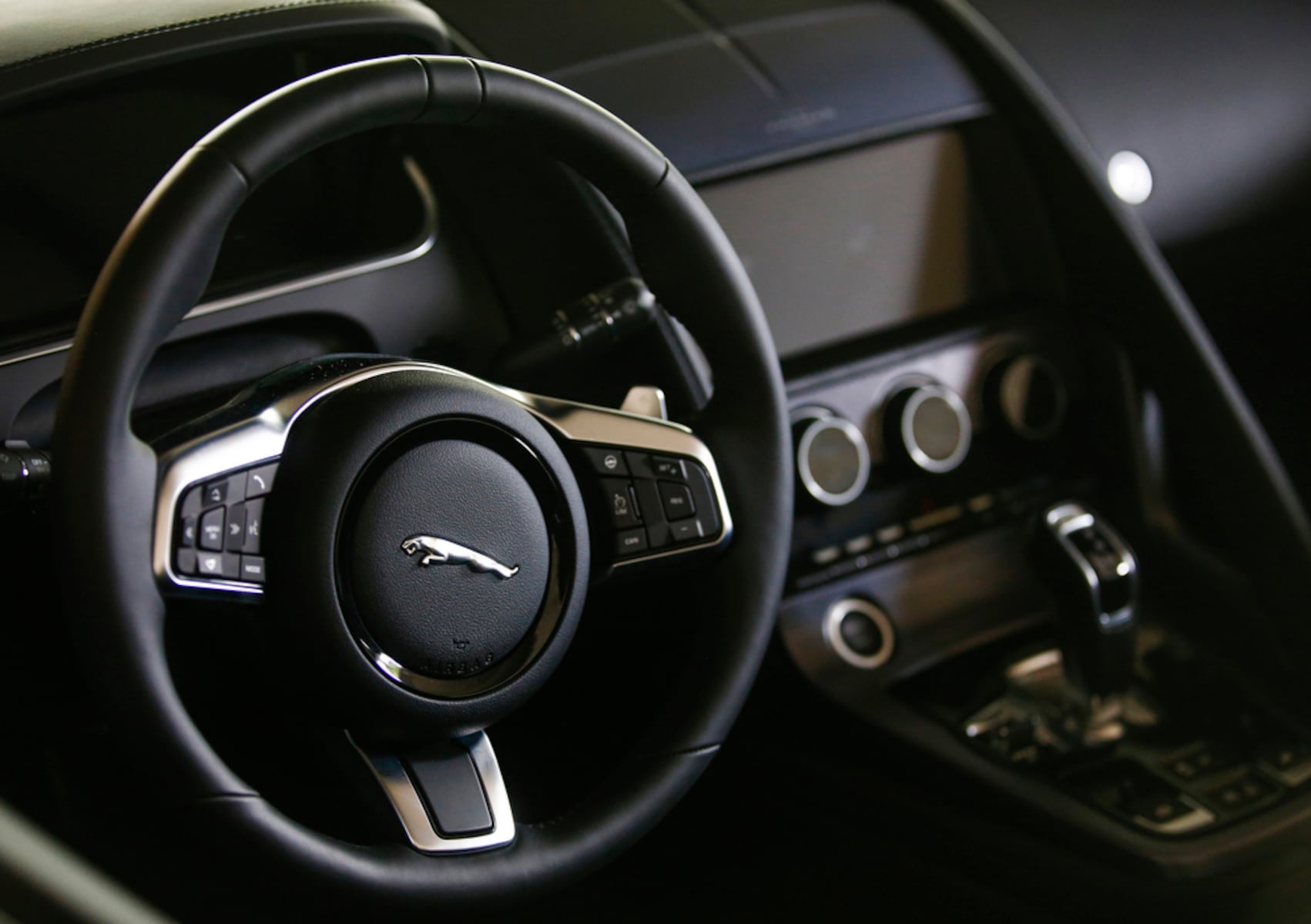 9 different Land Rover and Jaguar vehicles from multiple model years recalled for power loss defect