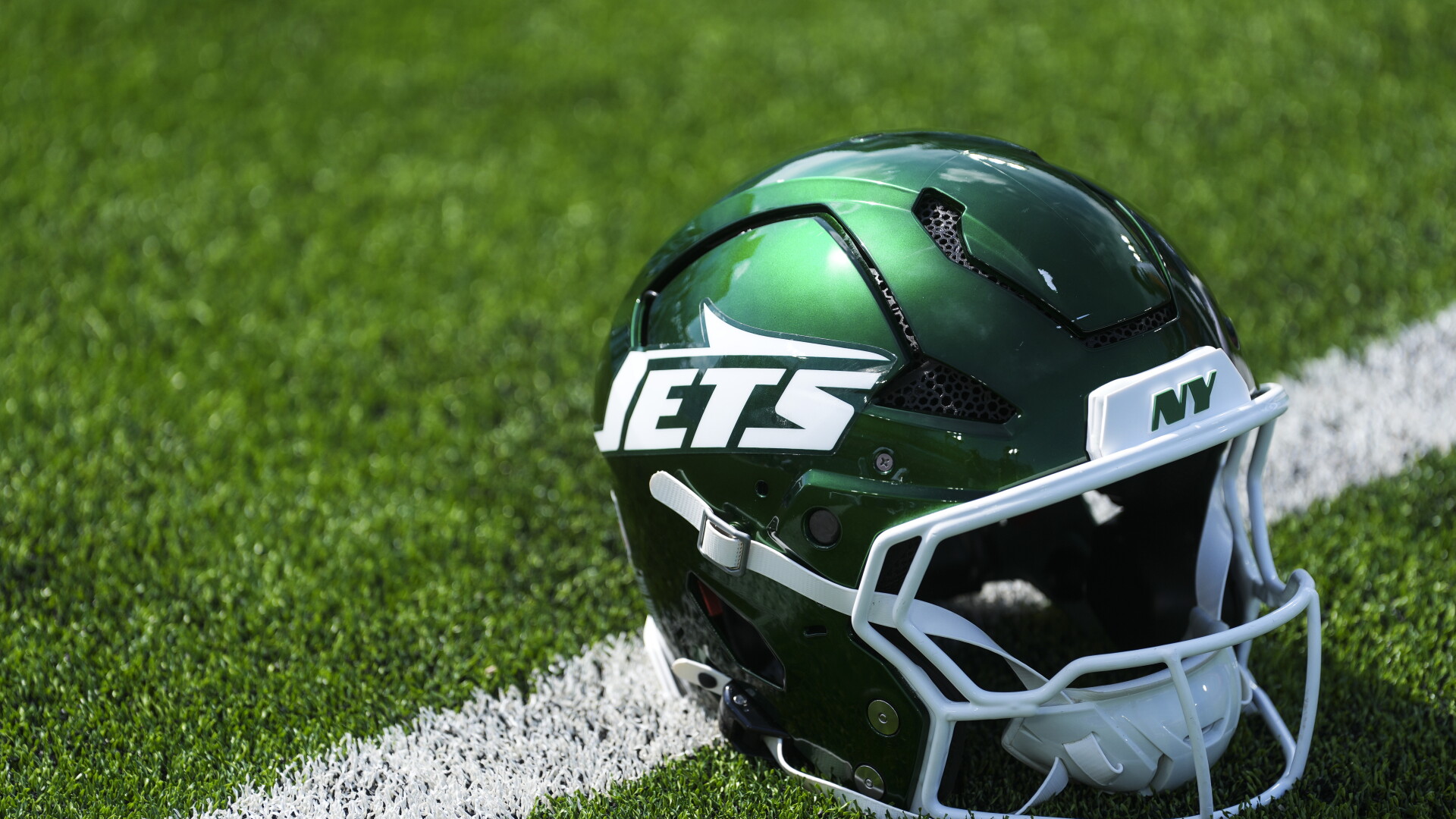 Jets place three players on injured reserve