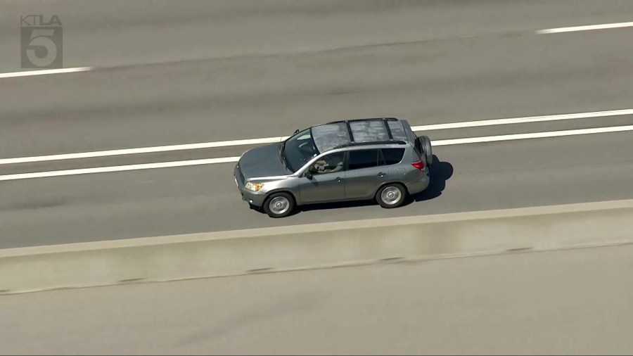 CHP in pursuit of suspect in possible stolen vehicle on 10 Freeway
