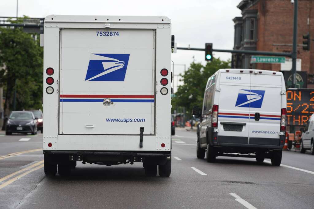 Postal Service employee manipulation schemes impacted customer service scores, report finds