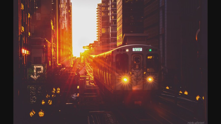 Shutterbugs hope for good sight of Chicagohenge