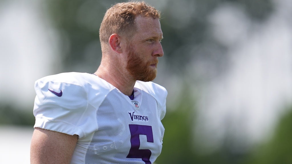 Vikings bring back veteran punter Johnny Hekker amid Brett Thorson’s hamstring injury