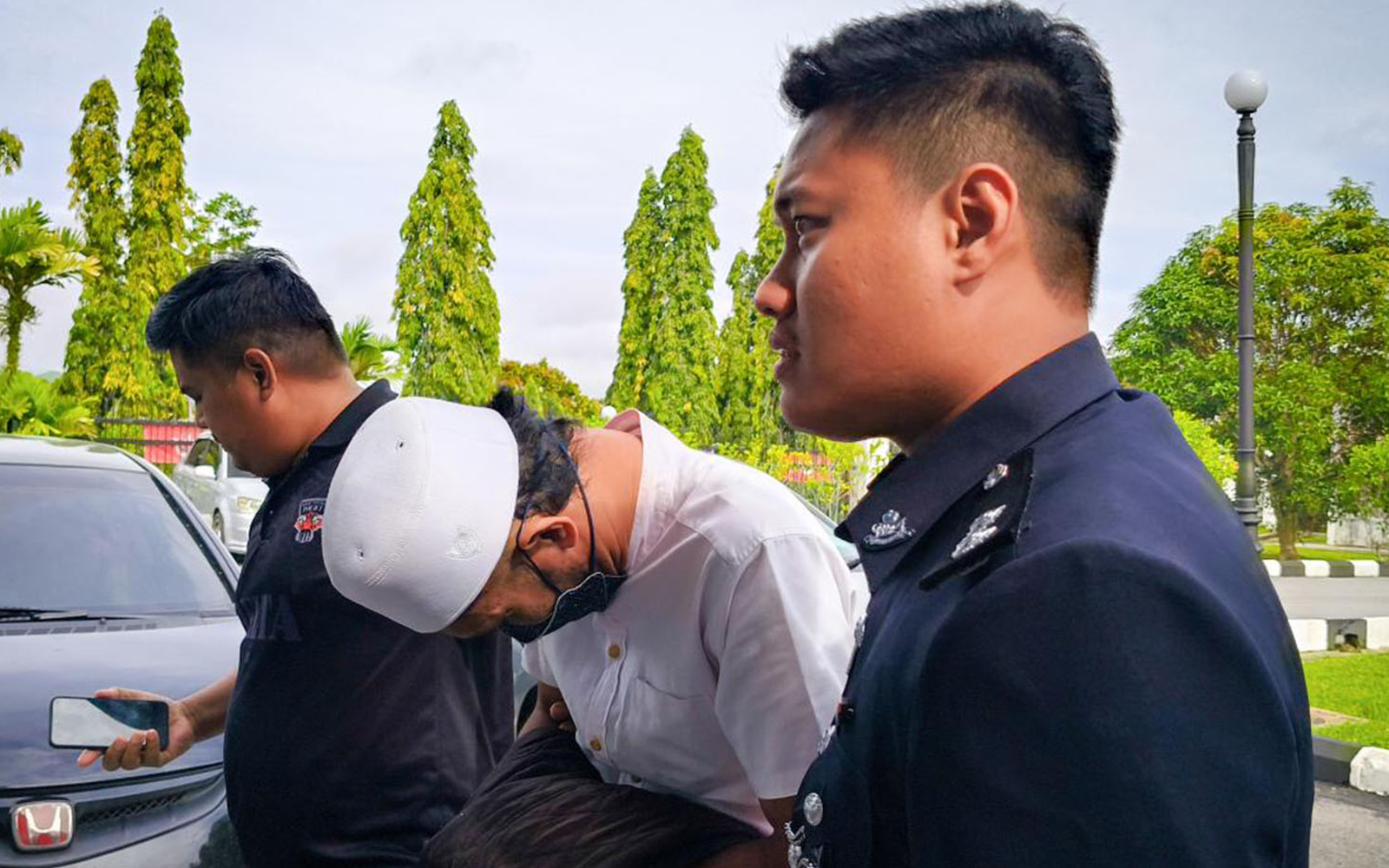 Ex-teacher fined RM2,000 for kicking pupil in face