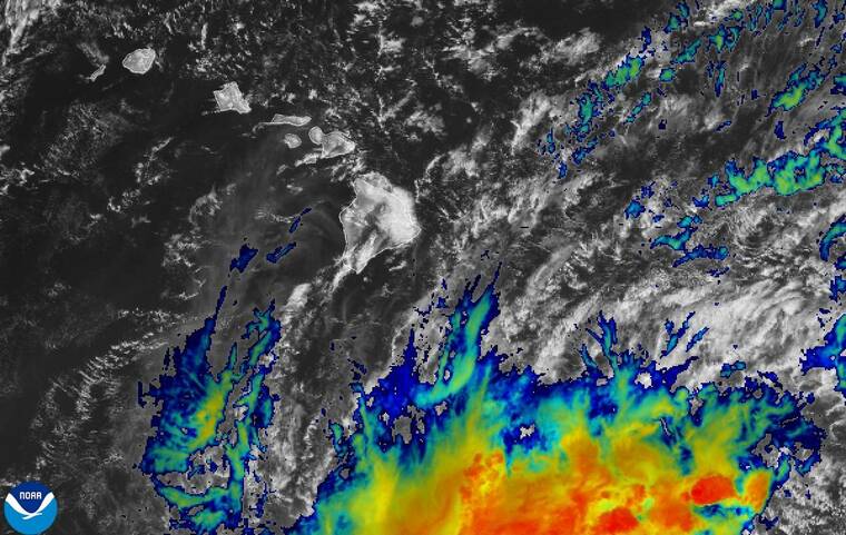 Hawaii island, Maui County under flood watch as growing storm nears