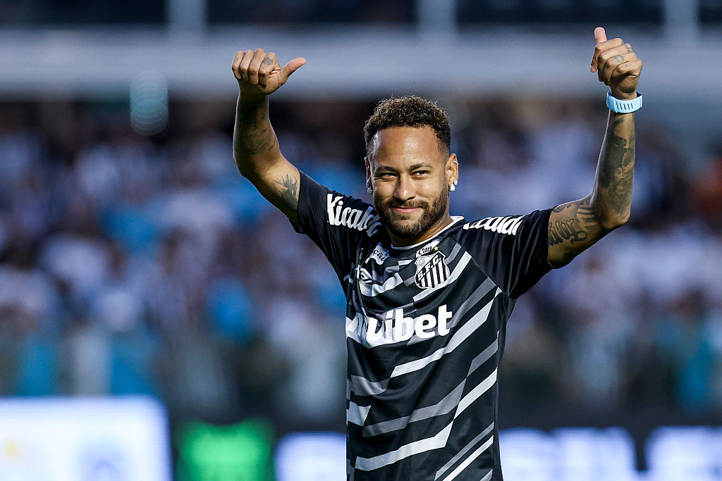 Neymar signs exclusive collectibles deal with Topps