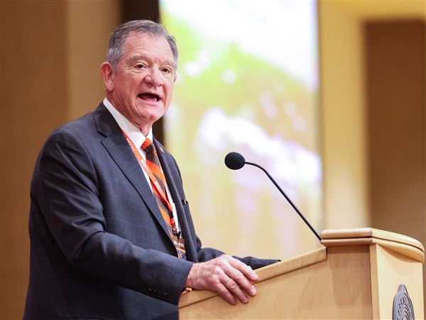 BGSU president says AI is an ‘existential threat’ during address