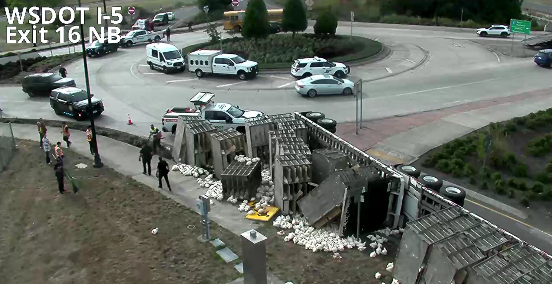 Overturned semi carrying chickens blocks I-5 ramps in Clark County