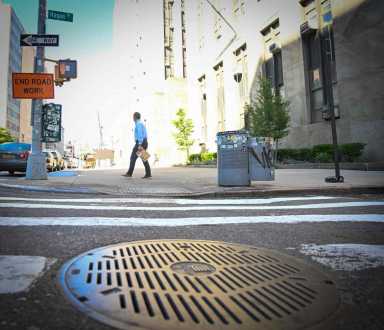 Three people spotted climbing out of Upper East Side sewer in latest New York mole people sighting