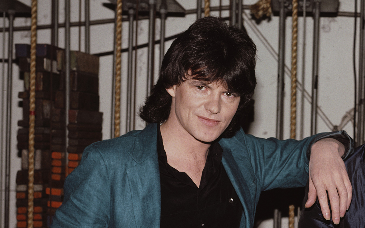 Pete Byrne, Naked Eyes Vocalist Who Sang ‘Always Something There to Remind Me,’ Dies at 74