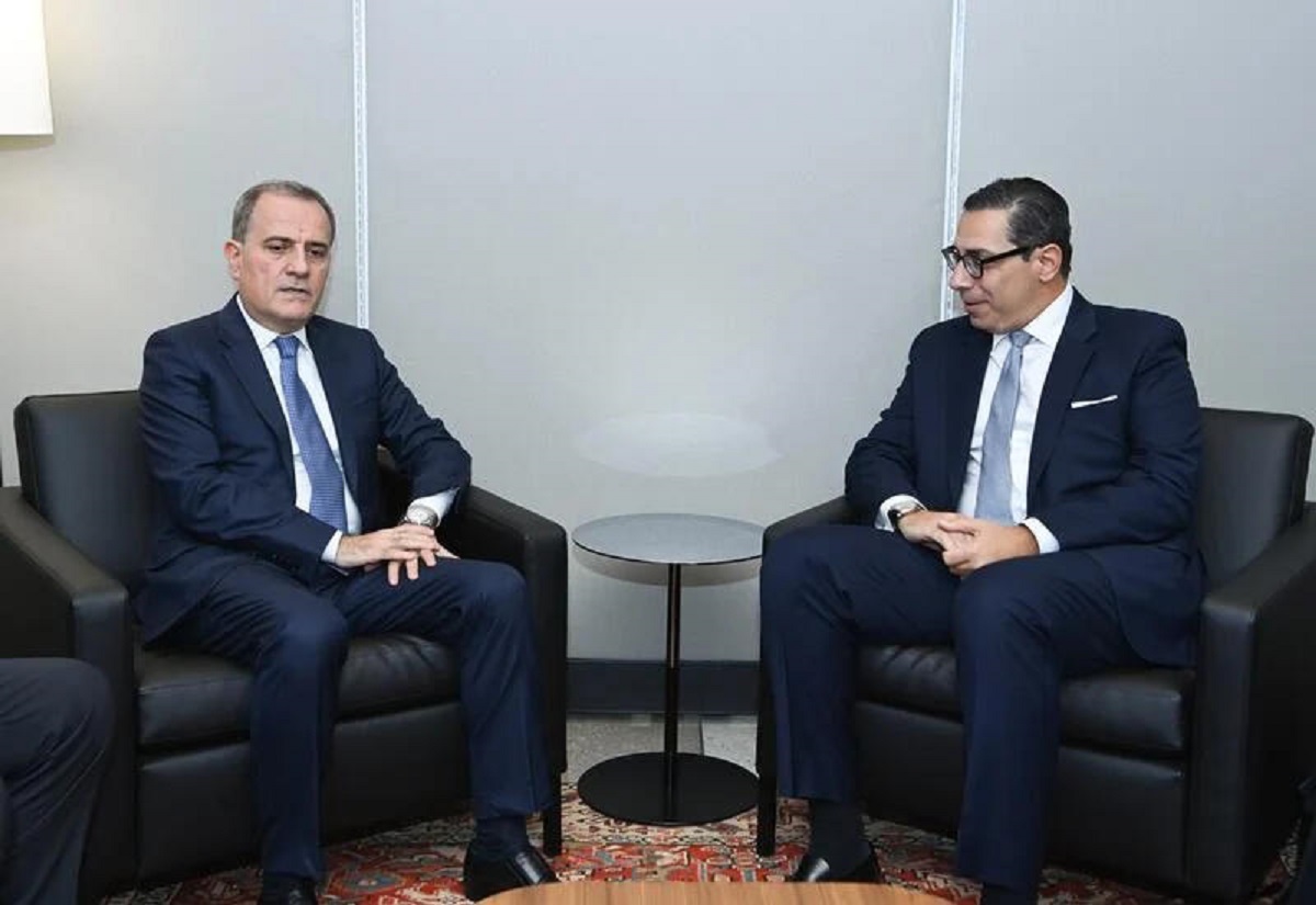 Azerbaijani FM meets with Cypriot FM