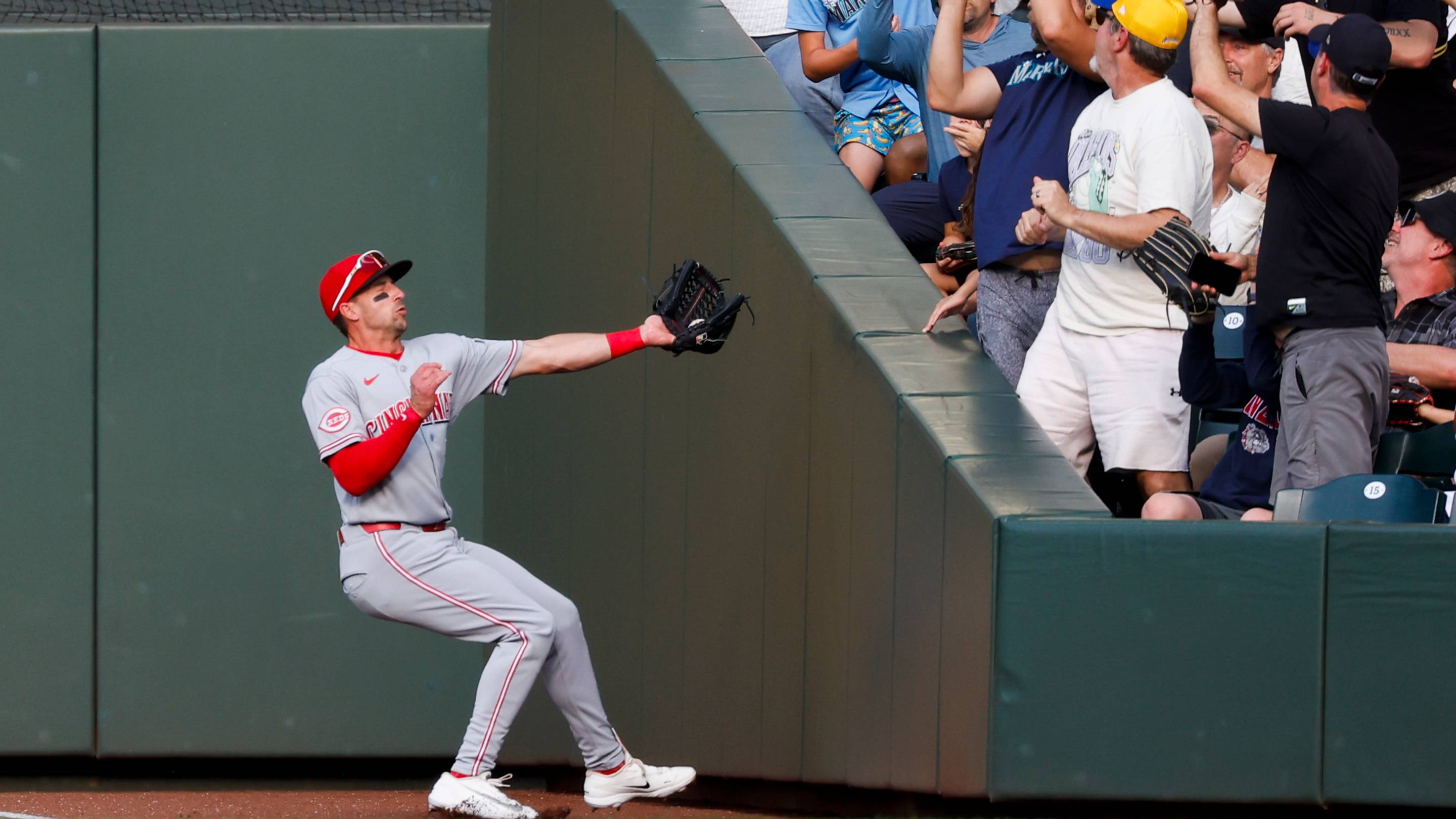 Cincinnati Reds Share Surprising Injury News Involving Two Players as Season Winds Down