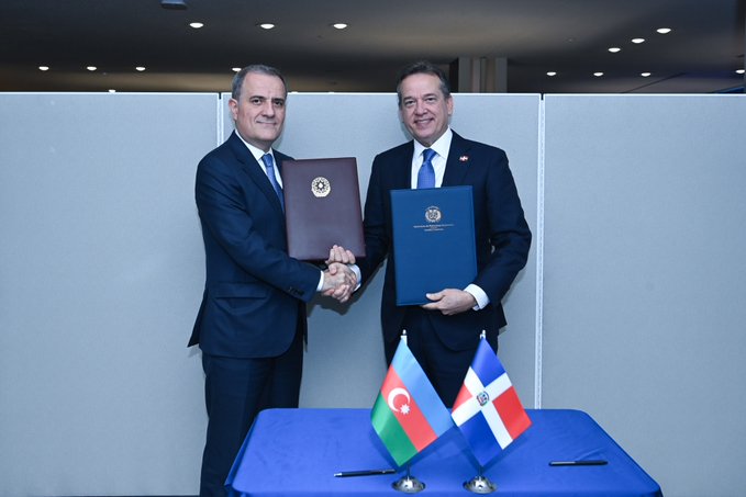 Azerbaijan, Dominican Republic abolish visa requirements