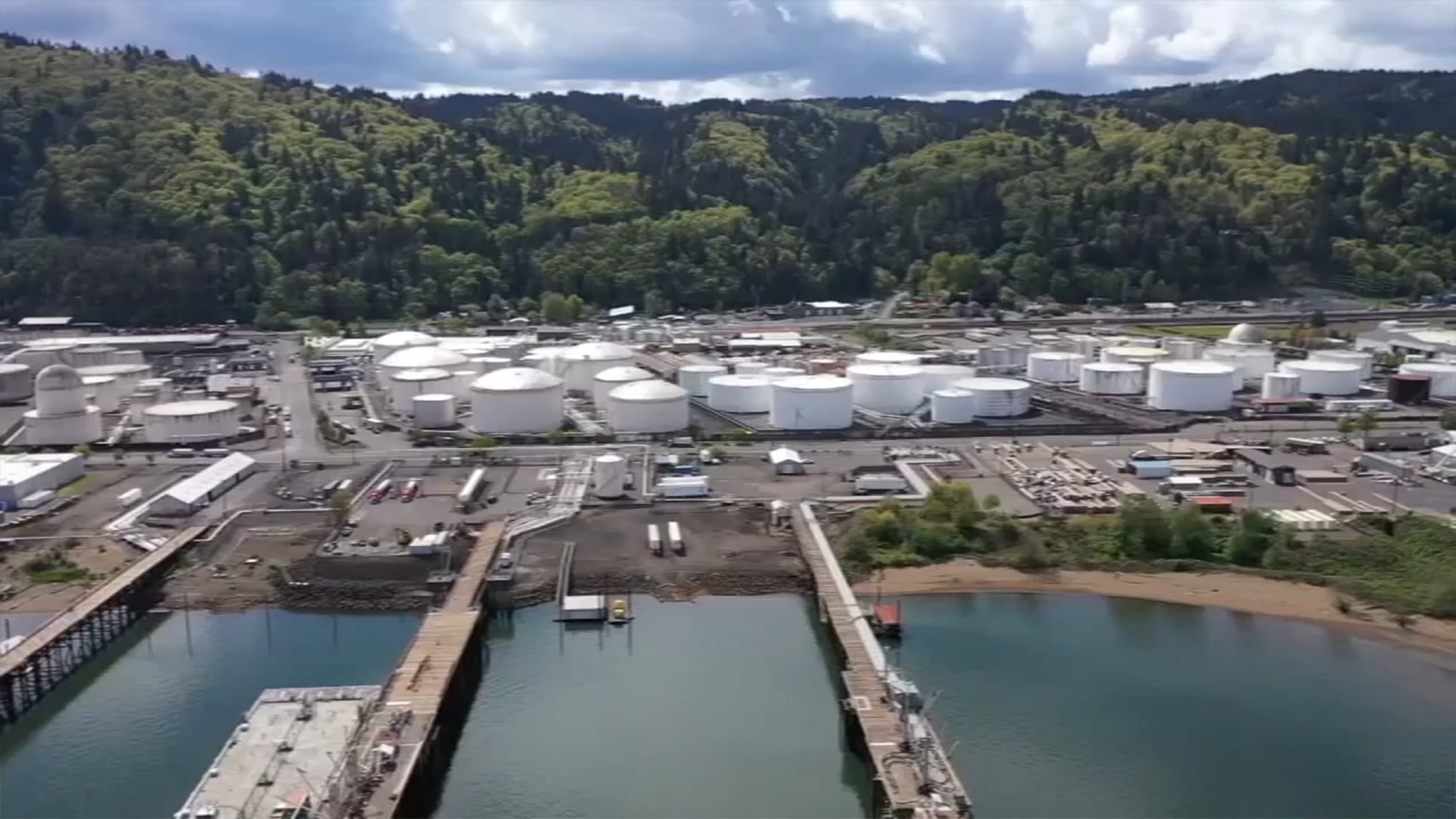 Portland City Council allows for Zenith Energy sale; Mayor Wilson casts tiebreaking vote