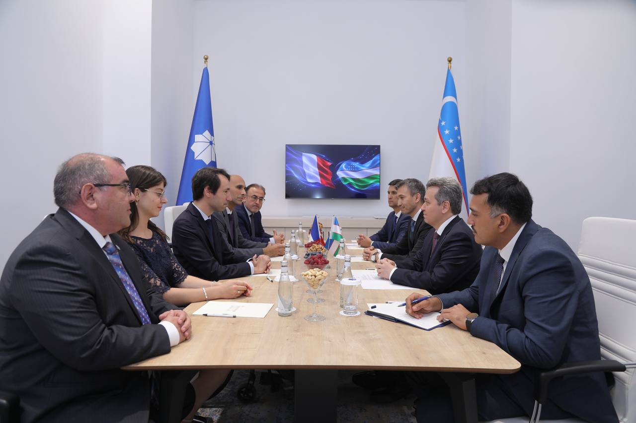 Uzbekistan, UK-based Eutelsat OneWeb ink MoU to boost satellite connectivity
