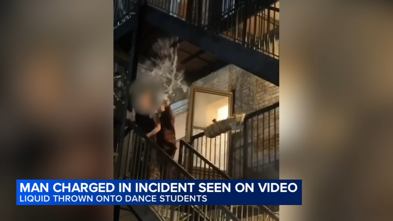 Chicago man pleads guilty to pouring liquid on kids, parents leaving NW Side dance class