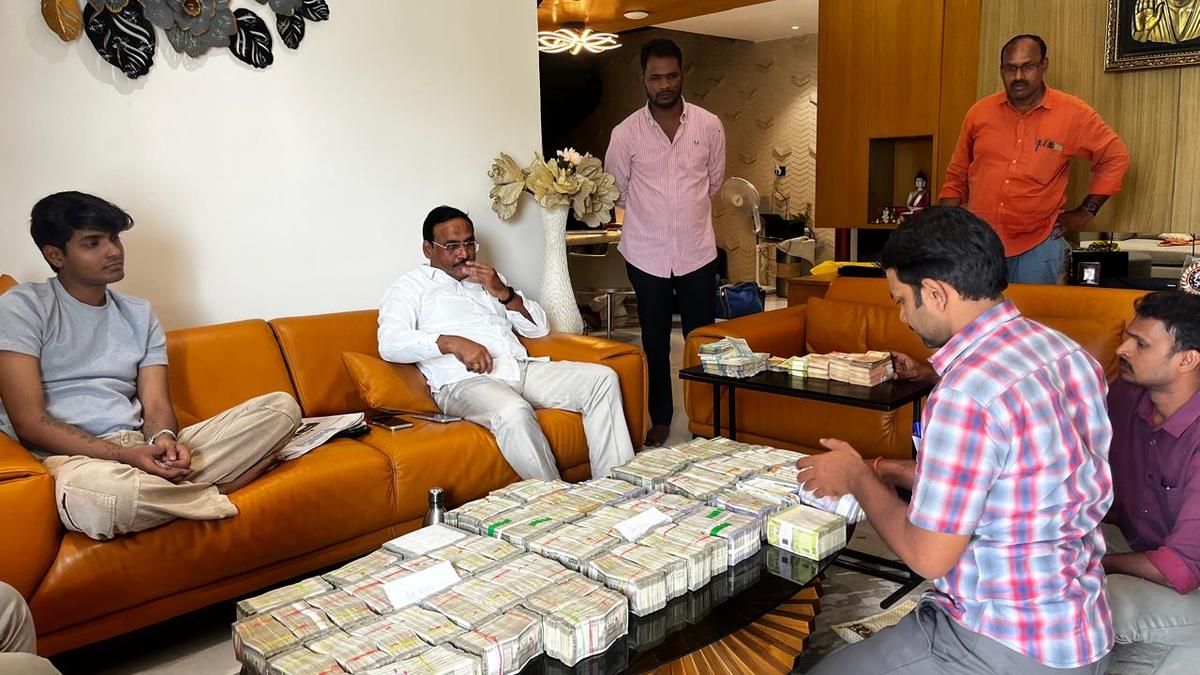 ₹1.35 crore cash, foreign currency found as ACB expands searches in DSP’s disproportionate assets case