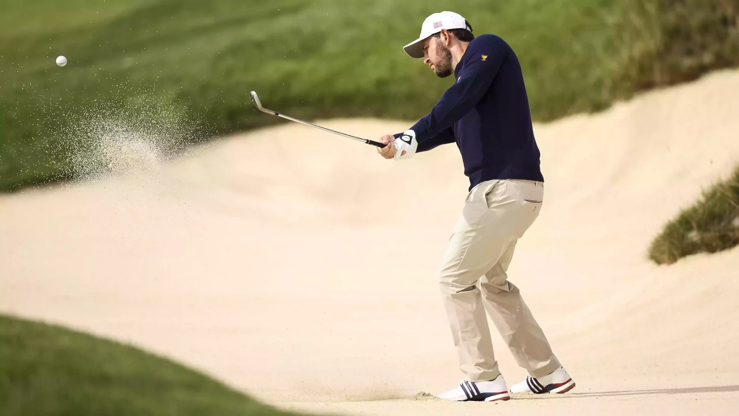 How to easily execute a longer greenside bunker shot